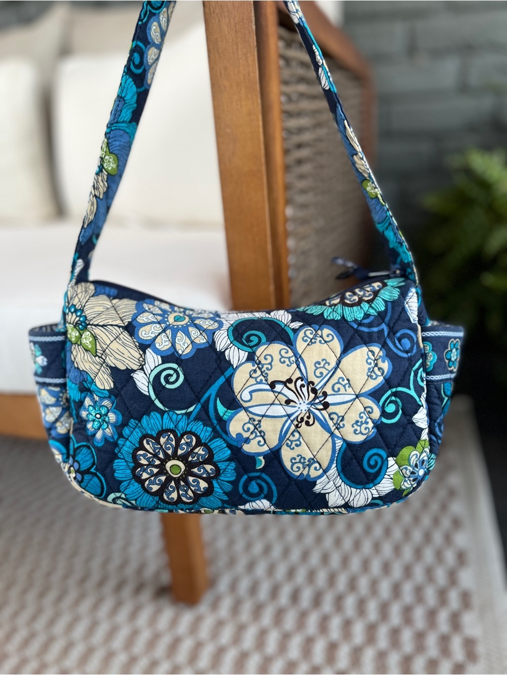 Vera Bradley Mod Floral Blue Maggie